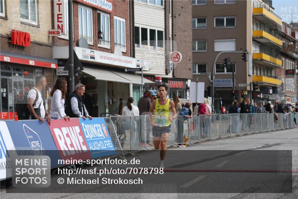 15.09.2024 - PSD Bank Halbmarathon Michael Strokosch http://msf.ph/oto/7078798 15.09.2024 11:13:34 Ziel 522, 553, 556, 594, 603, 657 meine-sportfotos.de