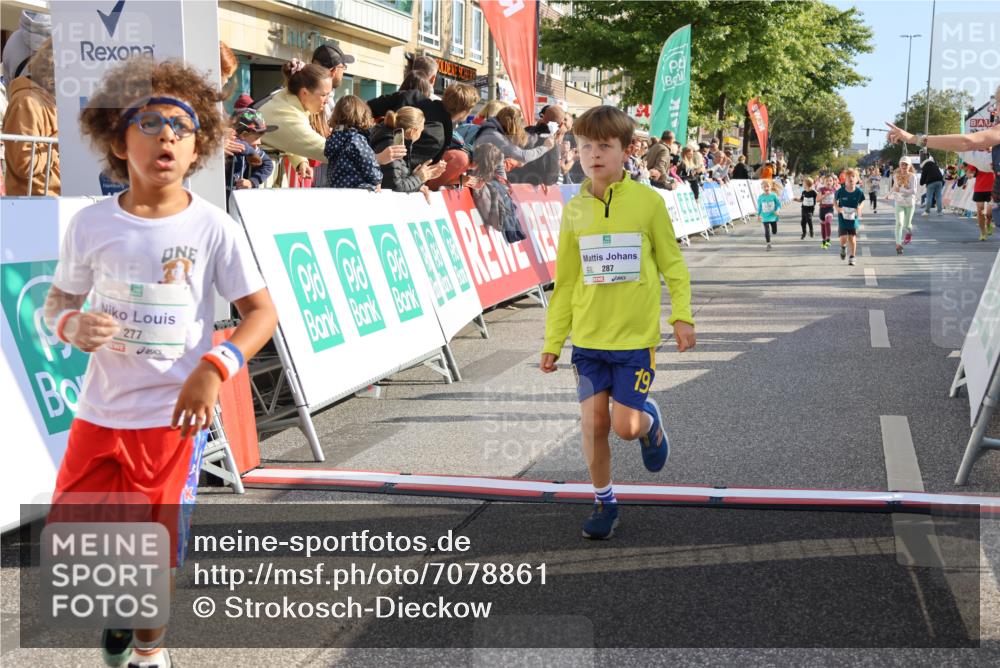 15.09.2024 - PSD Bank Halbmarathon Strokosch-Dieckow http://msf.ph/oto/7078861 15.09.2024 10:31:27 Ziel 24, 25, 39, 72, 104, 105, 126, 160, 163, 191, 277, 287 meine-sportfotos.de