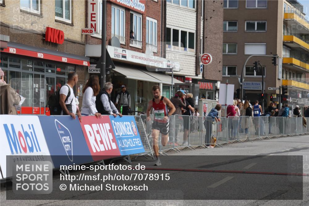 15.09.2024 - PSD Bank Halbmarathon Michael Strokosch http://msf.ph/oto/7078915 15.09.2024 11:13:49 Ziel 492, 522, 538, 550 meine-sportfotos.de