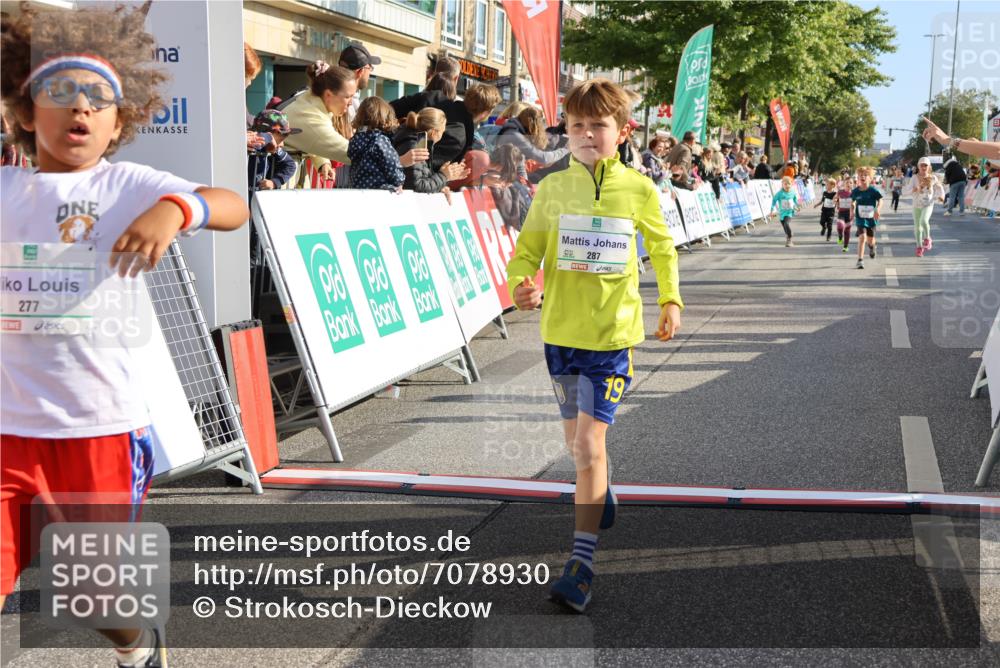 15.09.2024 - PSD Bank Halbmarathon Strokosch-Dieckow http://msf.ph/oto/7078930 15.09.2024 10:31:28 Ziel 24, 25, 39, 72, 104, 105, 126, 160, 163, 191, 277, 287 meine-sportfotos.de