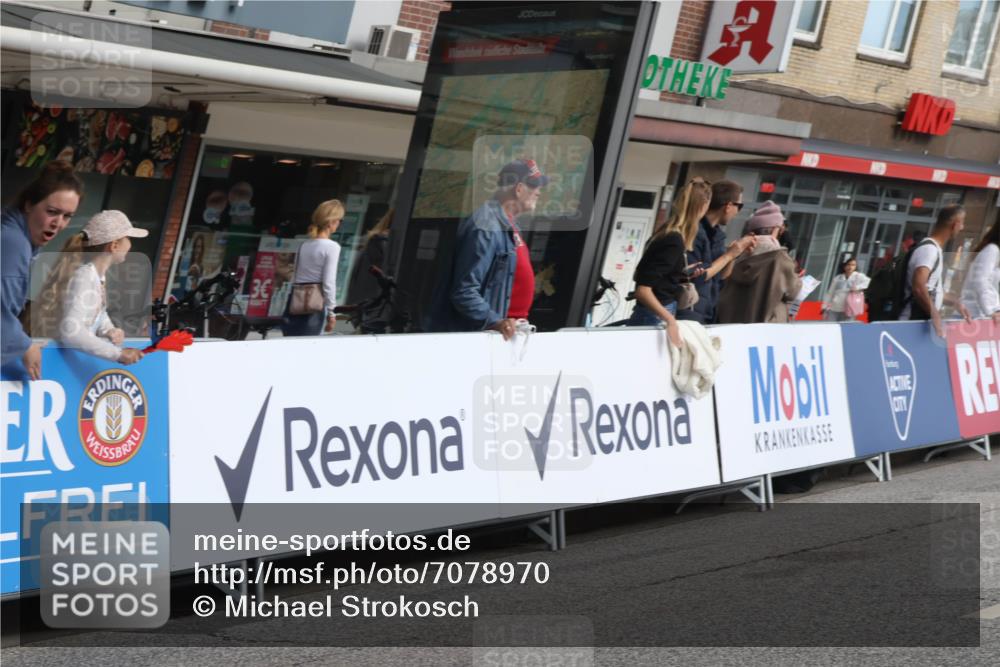 15.09.2024 - PSD Bank Halbmarathon Michael Strokosch http://msf.ph/oto/7078970 15.09.2024 11:13:52 Ziel 492, 527, 538, 550, 609, 612 meine-sportfotos.de