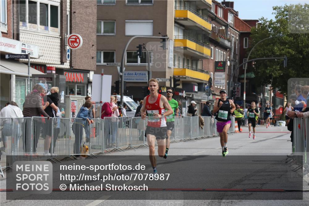 15.09.2024 - PSD Bank Halbmarathon Michael Strokosch http://msf.ph/oto/7078987 15.09.2024 11:13:55 Ziel 492, 527, 538, 550, 609, 612 meine-sportfotos.de