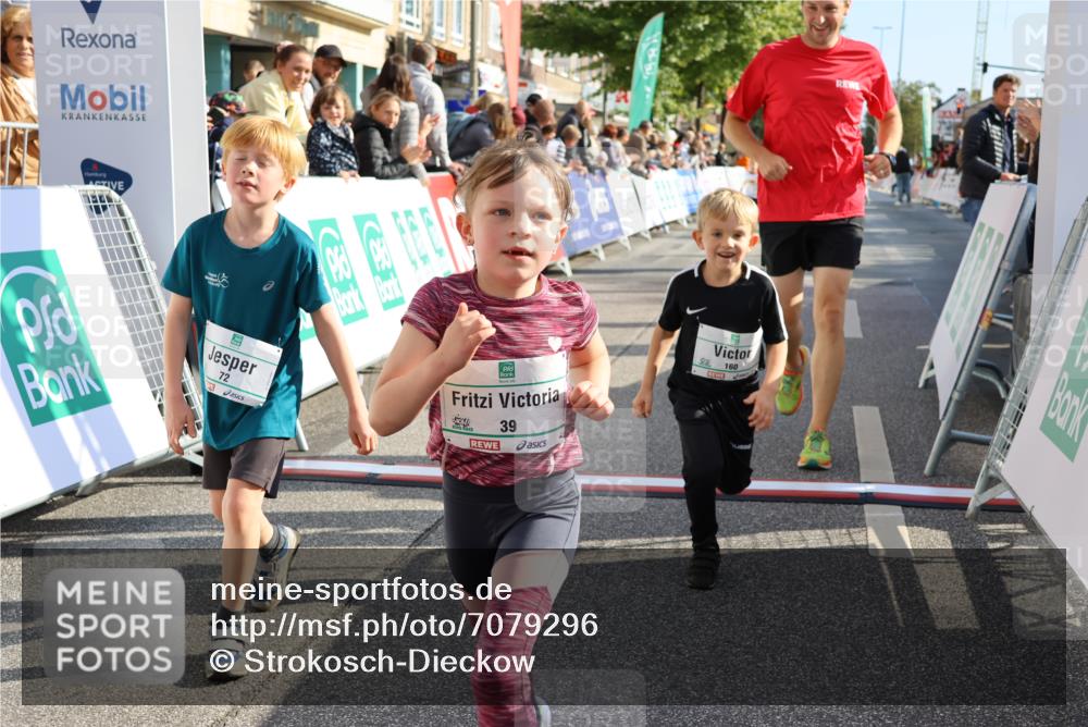 15.09.2024 - PSD Bank Halbmarathon Strokosch-Dieckow http://msf.ph/oto/7079296 15.09.2024 10:31:35 Ziel 39, 72, 78, 126, 158, 160, 163, 191, 277, 287 meine-sportfotos.de