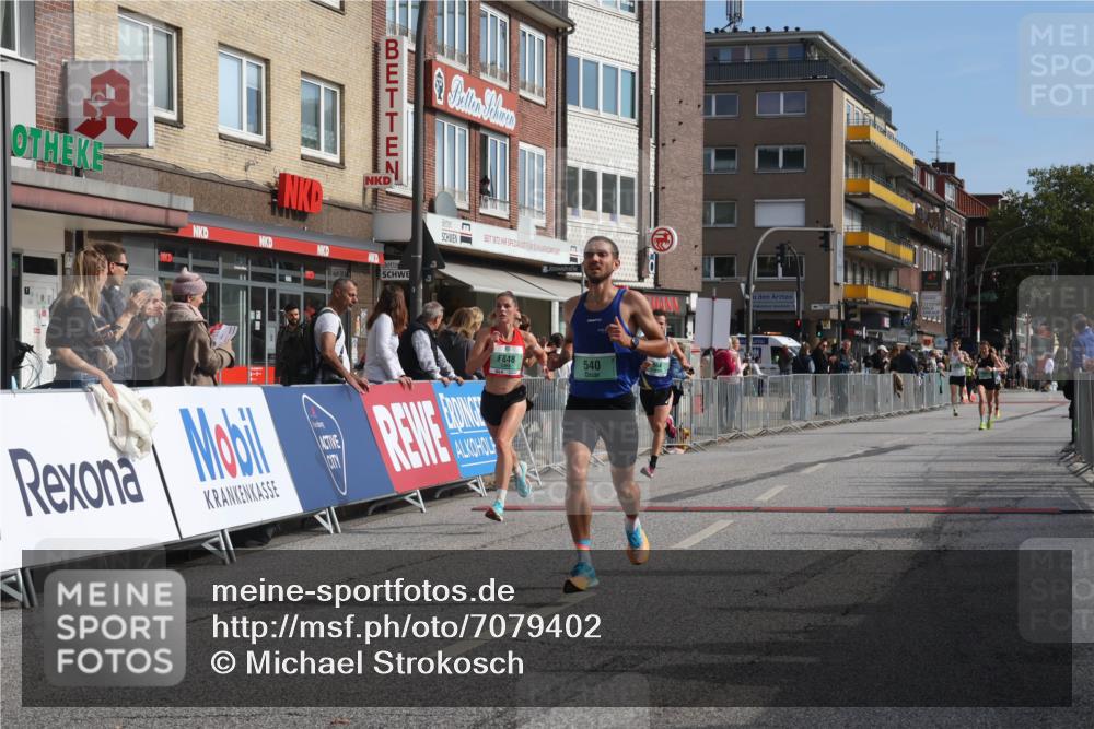 15.09.2024 - PSD Bank Halbmarathon Michael Strokosch http://msf.ph/oto/7079402 15.09.2024 11:14:27 Ziel 417, 540, 544, 564, 568, 589, 613, 845, 848 meine-sportfotos.de