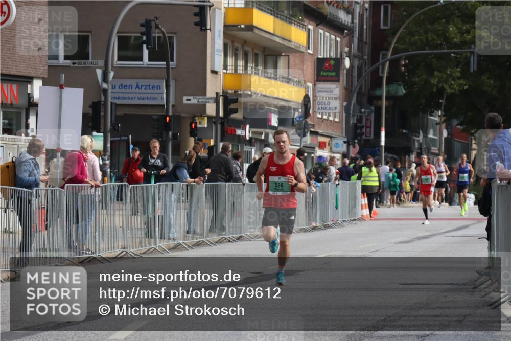 15.09.2024 - PSD Bank Halbmarathon Michael Strokosch http://msf.ph/oto/7079612 15.09.2024 11:14:46 Ziel 412, 565, 570, 588, 845 meine-sportfotos.de