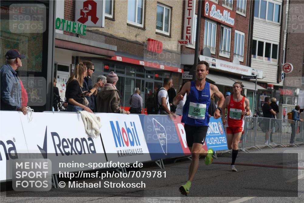 15.09.2024 - PSD Bank Halbmarathon Michael Strokosch http://msf.ph/oto/7079781 15.09.2024 11:15:00 Ziel 494, 500, 546, 588 meine-sportfotos.de