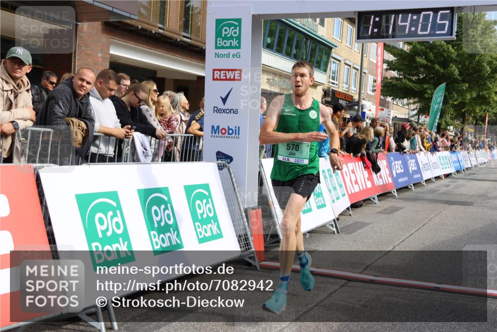 15.09.2024 - PSD Bank Halbmarathon Strokosch-Dieckow http://msf.ph/oto/7082942 15.09.2024 11:14:56 Ziel 412, 565, 570, 588, 845 meine-sportfotos.de