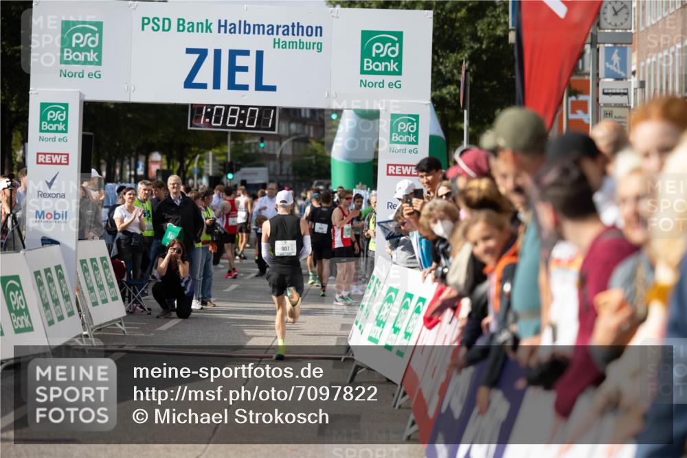 15.09.2024 - PSD Bank Halbmarathon Michael Strokosch http://msf.ph/oto/7097822 15.09.2024 11:08:54 Allgemein zum Event 1, 08, 0, 807, 1, 61 meine-sportfotos.de