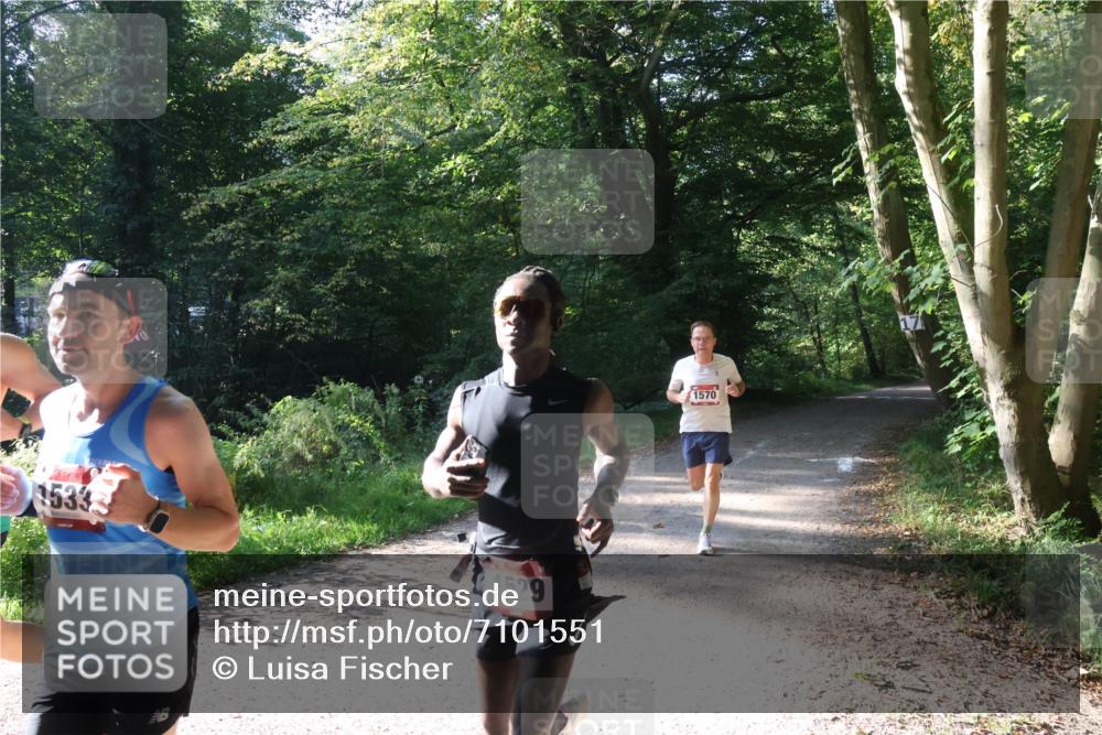 22.09.2024 - 32. Volkslauf durch das schöne Alstertal Luisa Fischer http://msf.ph/oto/7101551 22.09.2024 10:19:45 Laufen 1533, 1529, 1570 meine-sportfotos.de