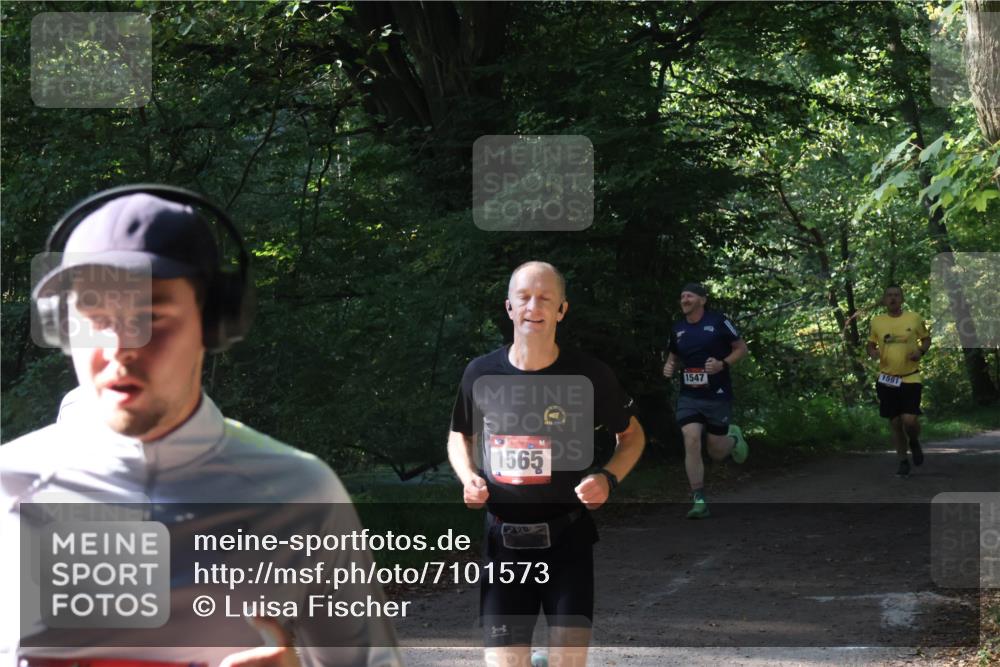 22.09.2024 - 32. Volkslauf durch das schöne Alstertal Luisa Fischer http://msf.ph/oto/7101573 22.09.2024 10:20:07 Laufen 1565, 1547, 1591 meine-sportfotos.de