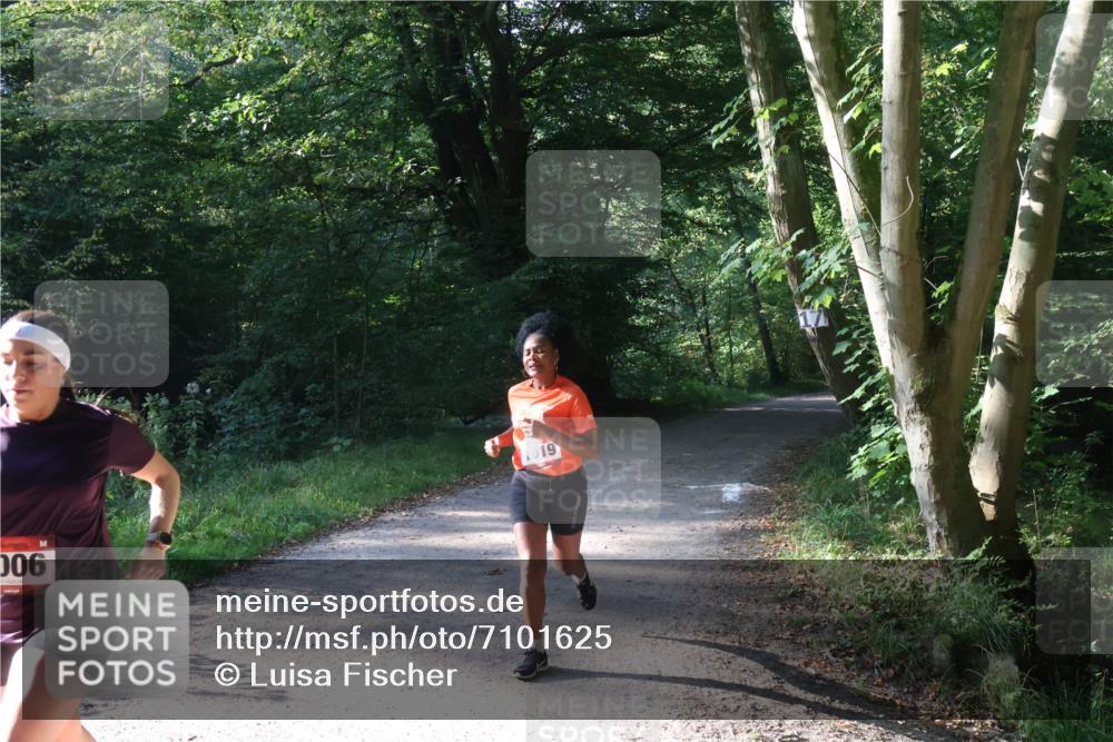22.09.2024 - 32. Volkslauf durch das schöne Alstertal Luisa Fischer http://msf.ph/oto/7101625 22.09.2024 10:21:07 Laufen 006, 019 meine-sportfotos.de