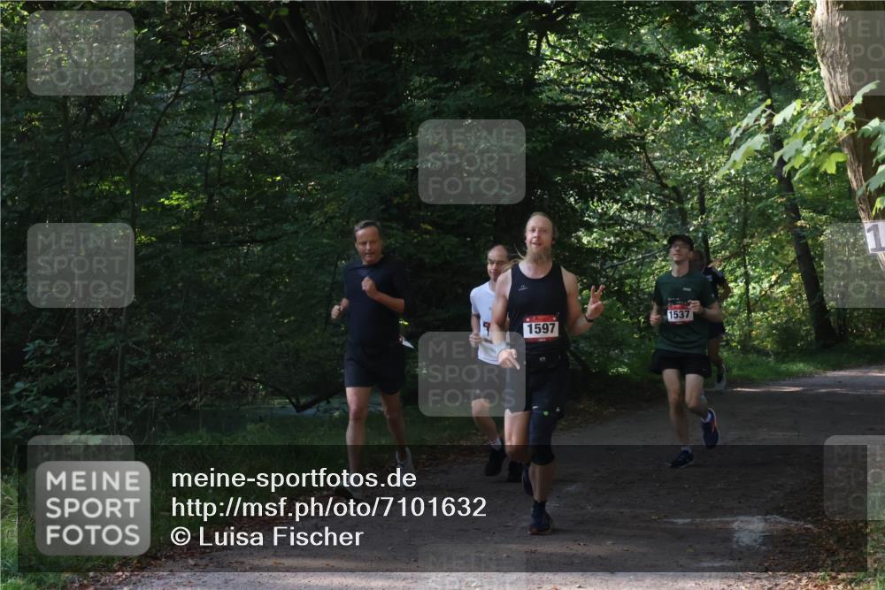 22.09.2024 - 32. Volkslauf durch das schöne Alstertal Luisa Fischer http://msf.ph/oto/7101632 22.09.2024 10:21:20 Laufen 1597, 1537, 1 meine-sportfotos.de