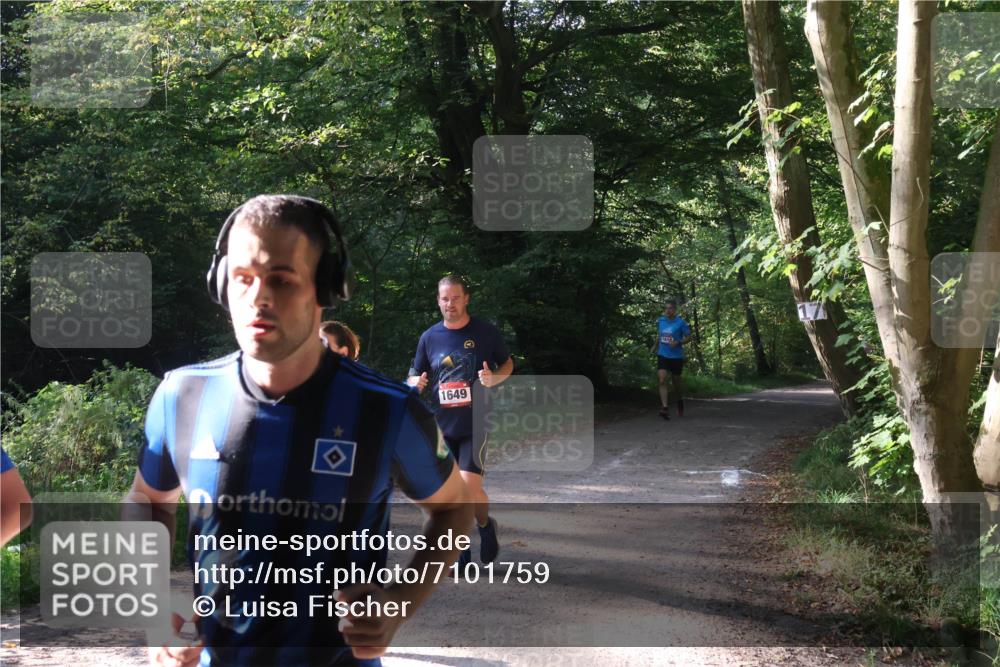 22.09.2024 - 32. Volkslauf durch das schöne Alstertal Luisa Fischer http://msf.ph/oto/7101759 22.09.2024 10:23:22 Laufen 1649, 1618 meine-sportfotos.de