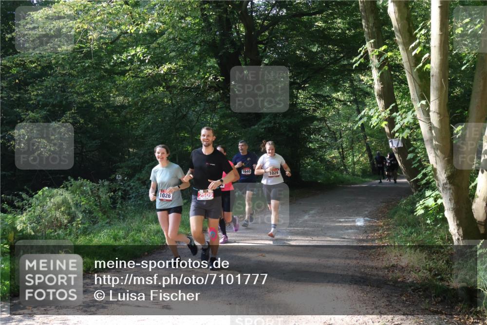 22.09.2024 - 32. Volkslauf durch das schöne Alstertal Luisa Fischer http://msf.ph/oto/7101777 22.09.2024 10:23:36 Laufen 1026, 2509, 1640, 1029 meine-sportfotos.de
