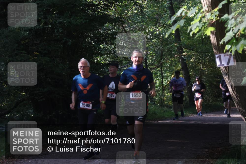 22.09.2024 - 32. Volkslauf durch das schöne Alstertal Luisa Fischer http://msf.ph/oto/7101780 22.09.2024 10:23:41 Laufen 1598, 2014, 1621, 1653, 17, 1658, 093, 173 meine-sportfotos.de