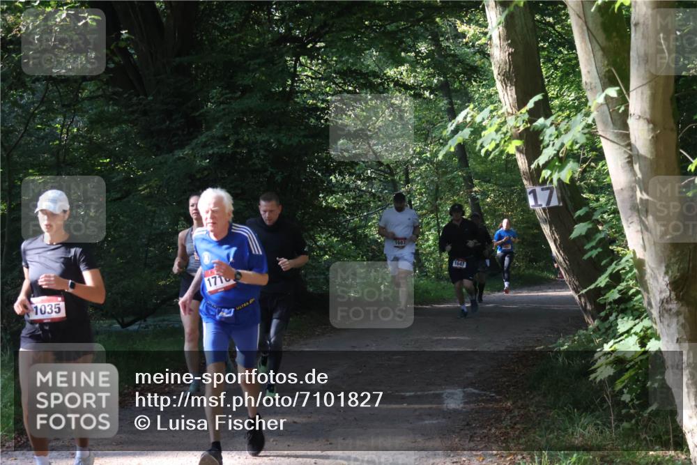 22.09.2024 - 32. Volkslauf durch das schöne Alstertal Luisa Fischer http://msf.ph/oto/7101827 22.09.2024 10:24:19 Laufen 1035, 1710, 1687, 1647, 1052, 17 meine-sportfotos.de