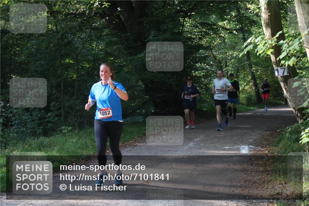 22.09.2024 - 32. Volkslauf durch das schöne Alstertal Luisa Fischer http://msf.ph/oto/7101841 22.09.2024 10:24:28 Laufen 1052, 1061, 1635 meine-sportfotos.de