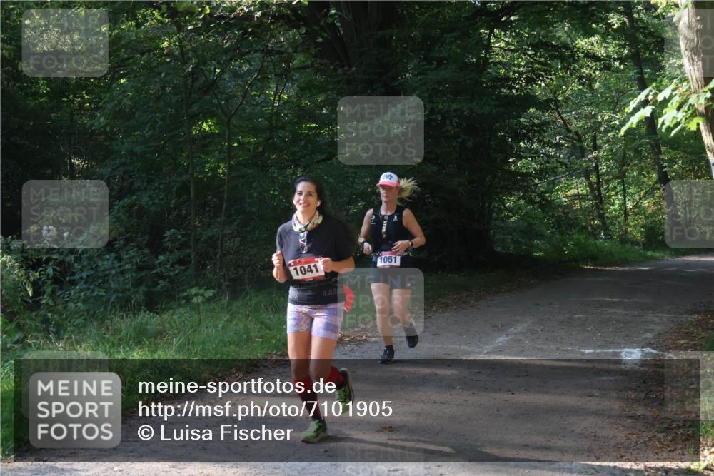 22.09.2024 - 32. Volkslauf durch das schöne Alstertal Luisa Fischer http://msf.ph/oto/7101905 22.09.2024 10:26:19 Laufen 1041, 1051 meine-sportfotos.de