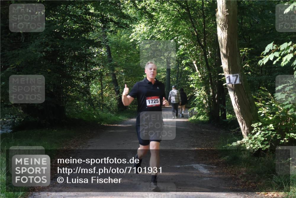 22.09.2024 - 32. Volkslauf durch das schöne Alstertal Luisa Fischer http://msf.ph/oto/7101931 22.09.2024 10:28:02 Laufen 1725, 17 meine-sportfotos.de