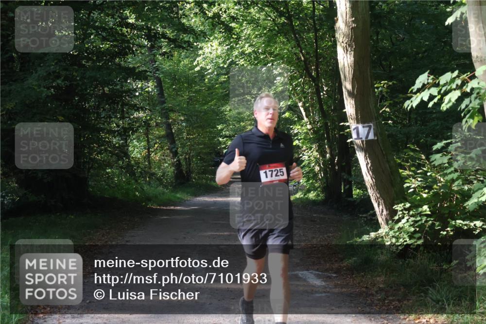 22.09.2024 - 32. Volkslauf durch das schöne Alstertal Luisa Fischer http://msf.ph/oto/7101933 22.09.2024 10:28:03 Laufen 1725, 17 meine-sportfotos.de