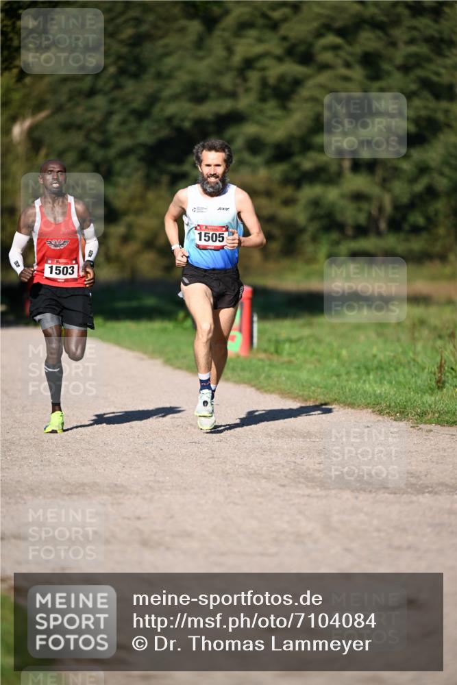 22.09.2024 - 32. Volkslauf durch das schöne Alstertal Dr. Thomas Lammeyer http://msf.ph/oto/7104084 22.09.2024 10:04:11 Laufen 1007, 1505, 1503 meine-sportfotos.de