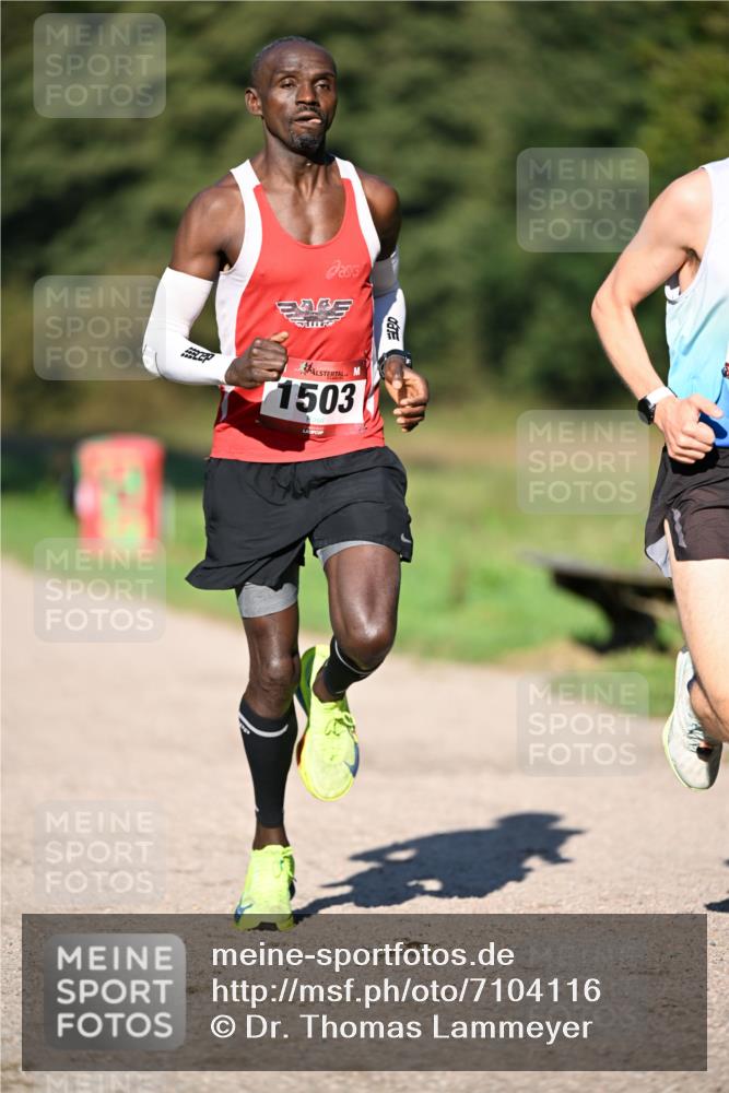 22.09.2024 - 32. Volkslauf durch das schöne Alstertal Dr. Thomas Lammeyer http://msf.ph/oto/7104116 22.09.2024 10:04:14 Laufen 1503 meine-sportfotos.de