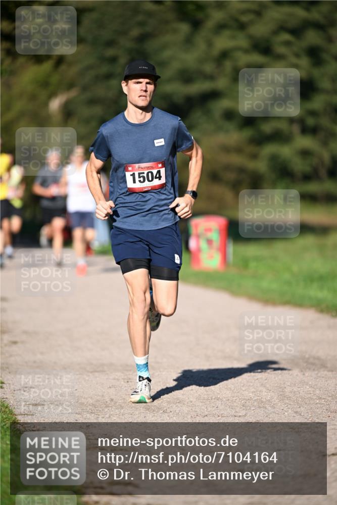 22.09.2024 - 32. Volkslauf durch das schöne Alstertal Dr. Thomas Lammeyer http://msf.ph/oto/7104164 22.09.2024 10:04:25 Laufen 70, 1504 meine-sportfotos.de
