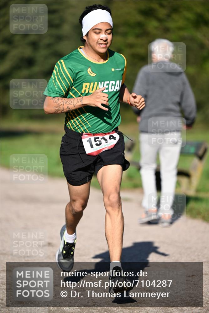 22.09.2024 - 32. Volkslauf durch das schöne Alstertal Dr. Thomas Lammeyer http://msf.ph/oto/7104287 22.09.2024 10:04:41 Laufen 1514 meine-sportfotos.de
