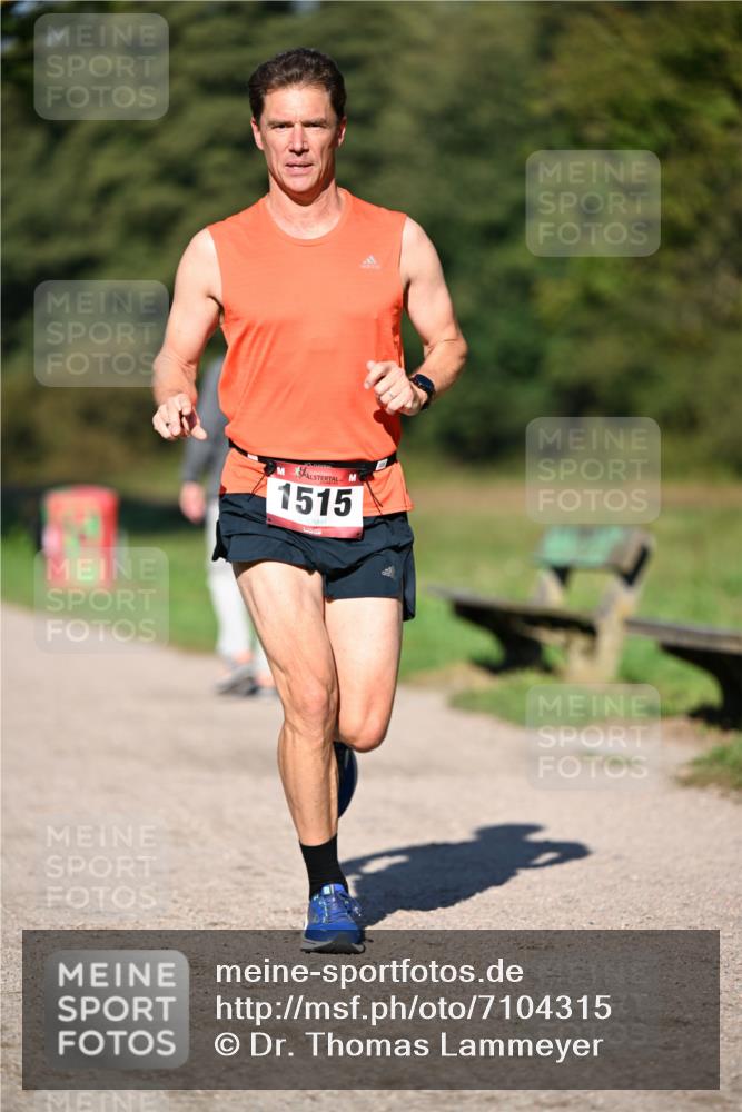 22.09.2024 - 32. Volkslauf durch das schöne Alstertal Dr. Thomas Lammeyer http://msf.ph/oto/7104315 22.09.2024 10:04:49 Laufen 1515 meine-sportfotos.de