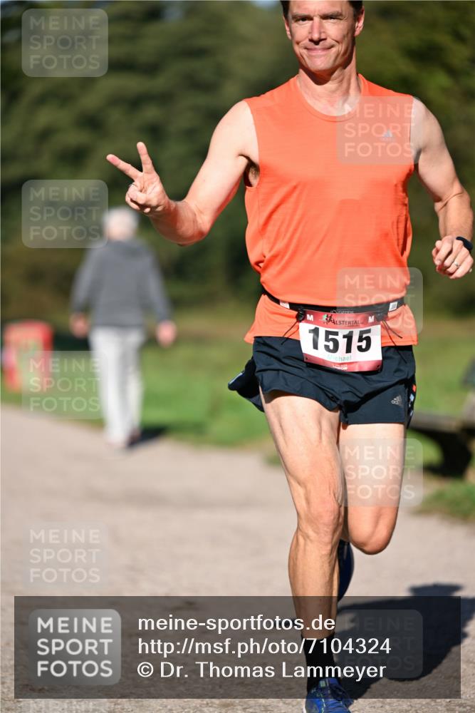 22.09.2024 - 32. Volkslauf durch das schöne Alstertal Dr. Thomas Lammeyer http://msf.ph/oto/7104324 22.09.2024 10:04:50 Laufen 1515 meine-sportfotos.de