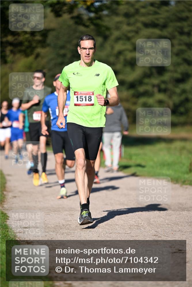 22.09.2024 - 32. Volkslauf durch das schöne Alstertal Dr. Thomas Lammeyer http://msf.ph/oto/7104342 22.09.2024 10:04:55 Laufen 509, 1518 meine-sportfotos.de