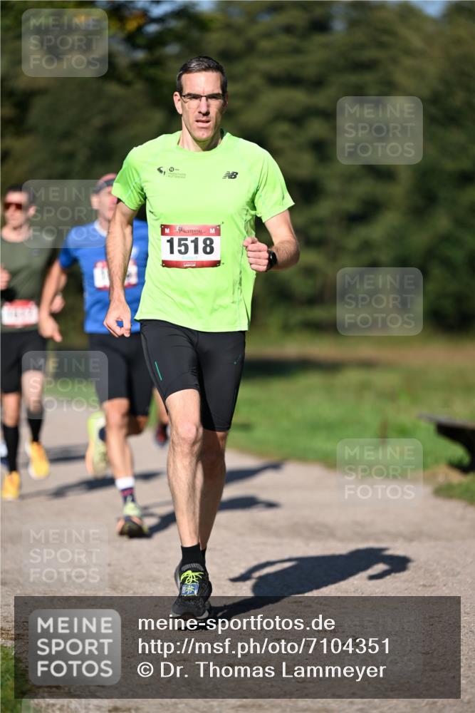 22.09.2024 - 32. Volkslauf durch das schöne Alstertal Dr. Thomas Lammeyer http://msf.ph/oto/7104351 22.09.2024 10:04:56 Laufen 1518 meine-sportfotos.de
