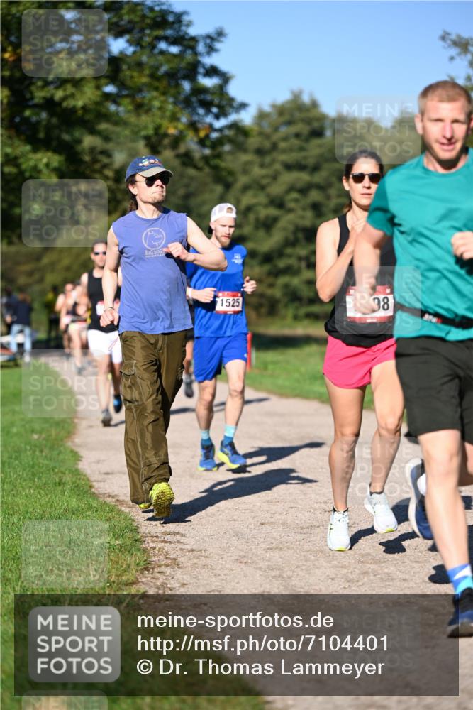 22.09.2024 - 32. Volkslauf durch das schöne Alstertal Dr. Thomas Lammeyer http://msf.ph/oto/7104401 22.09.2024 10:05:01 Laufen 1525, 98 meine-sportfotos.de