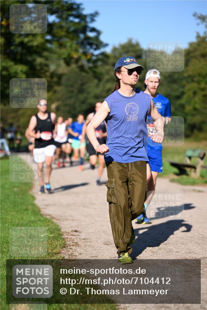 22.09.2024 - 32. Volkslauf durch das schöne Alstertal Dr. Thomas Lammeyer http://msf.ph/oto/7104412 22.09.2024 10:05:02 Laufen 525 meine-sportfotos.de