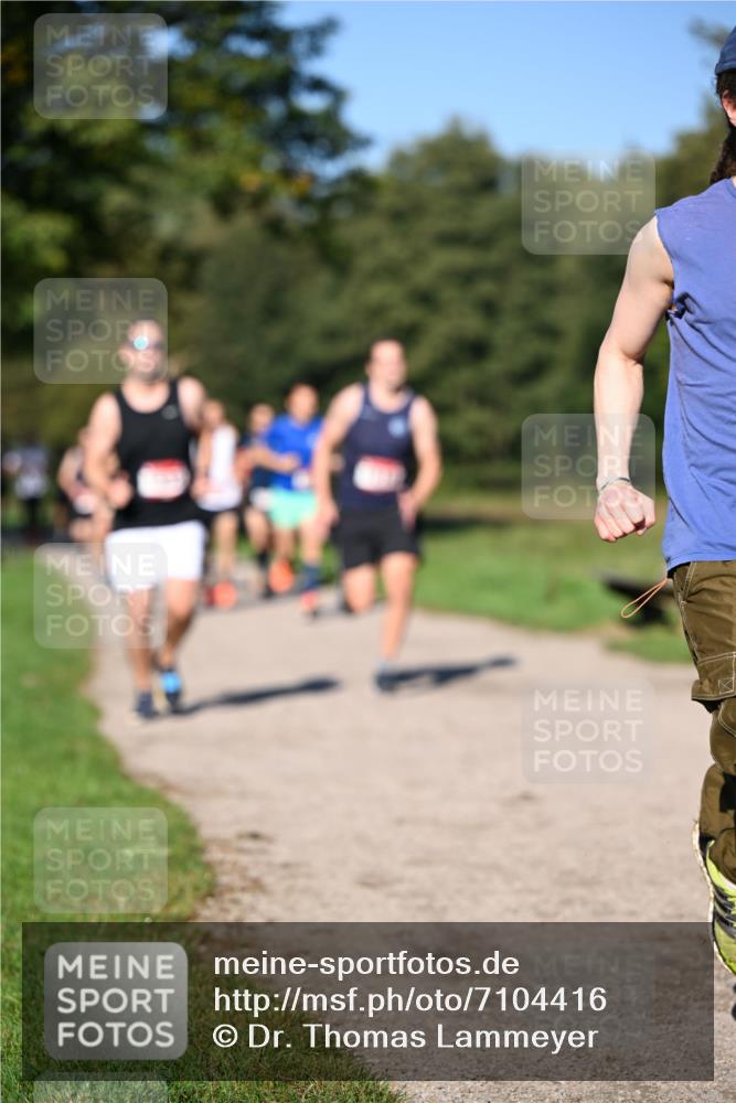 22.09.2024 - 32. Volkslauf durch das schöne Alstertal Dr. Thomas Lammeyer http://msf.ph/oto/7104416 22.09.2024 10:05:03 Laufen  meine-sportfotos.de