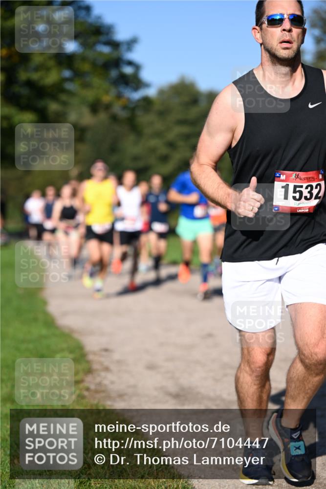 22.09.2024 - 32. Volkslauf durch das schöne Alstertal Dr. Thomas Lammeyer http://msf.ph/oto/7104447 22.09.2024 10:05:06 Laufen 1532 meine-sportfotos.de