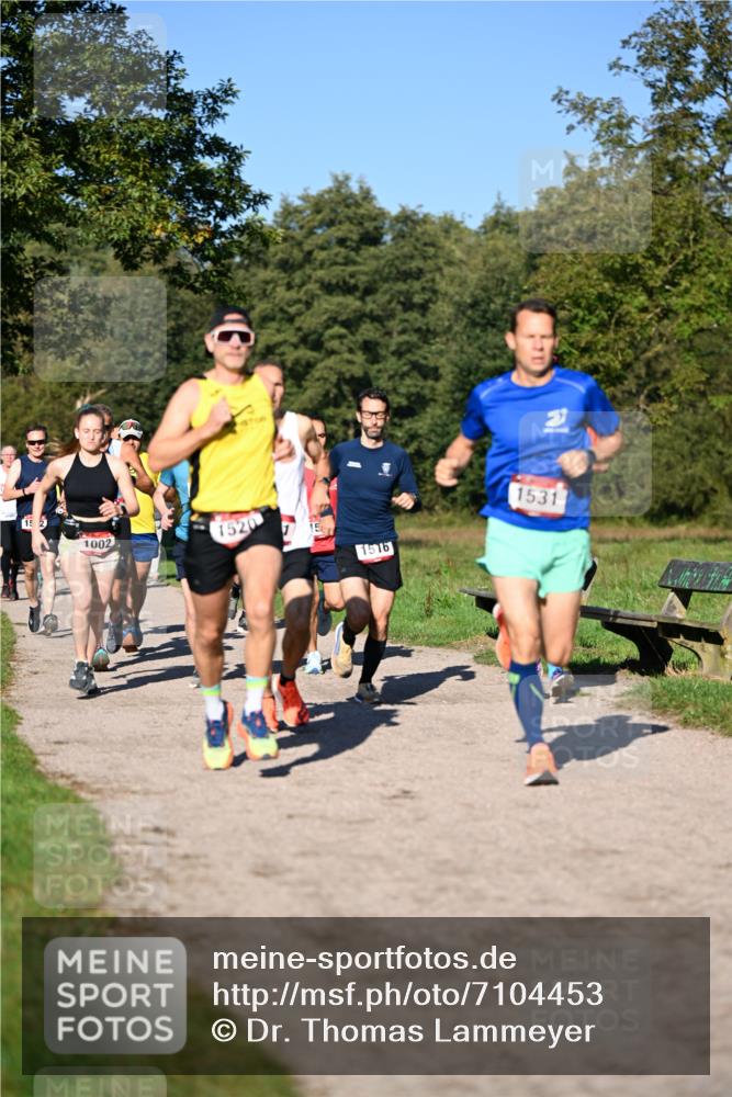 22.09.2024 - 32. Volkslauf durch das schöne Alstertal Dr. Thomas Lammeyer http://msf.ph/oto/7104453 22.09.2024 10:05:07 Laufen 1002, 1520, 15, 1516, 1531 meine-sportfotos.de