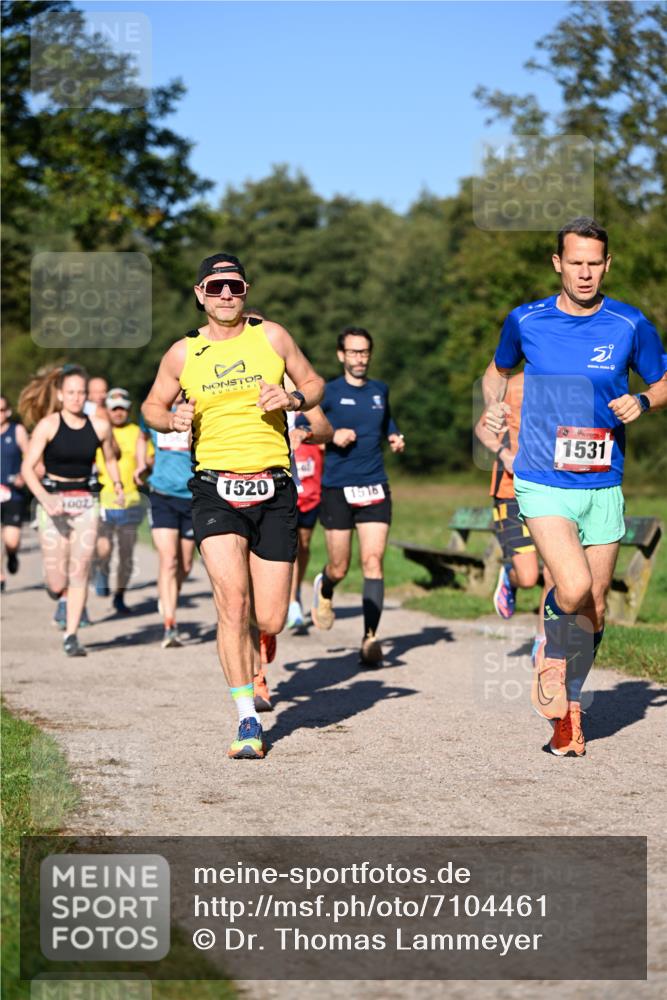 22.09.2024 - 32. Volkslauf durch das schöne Alstertal Dr. Thomas Lammeyer http://msf.ph/oto/7104461 22.09.2024 10:05:08 Laufen 002, 1520, 1516, 1531 meine-sportfotos.de
