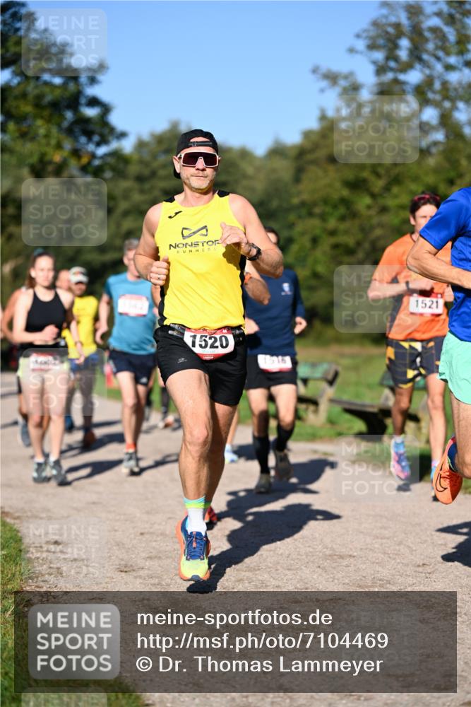 22.09.2024 - 32. Volkslauf durch das schöne Alstertal Dr. Thomas Lammeyer http://msf.ph/oto/7104469 22.09.2024 10:05:08 Laufen 1520, 1516, 1521 meine-sportfotos.de
