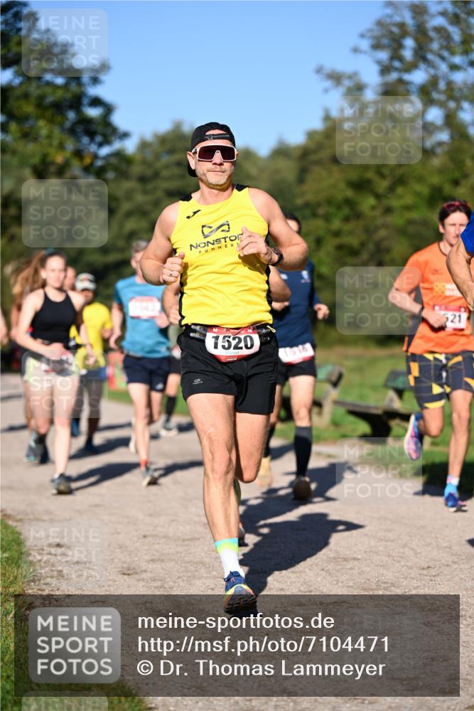 22.09.2024 - 32. Volkslauf durch das schöne Alstertal Dr. Thomas Lammeyer http://msf.ph/oto/7104471 22.09.2024 10:05:08 Laufen 40, 1520, 1516, 521 meine-sportfotos.de