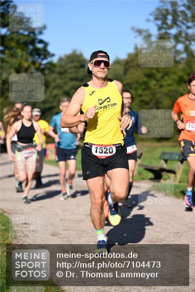 22.09.2024 - 32. Volkslauf durch das schöne Alstertal Dr. Thomas Lammeyer http://msf.ph/oto/7104473 22.09.2024 10:05:08 Laufen 1520, 152 meine-sportfotos.de