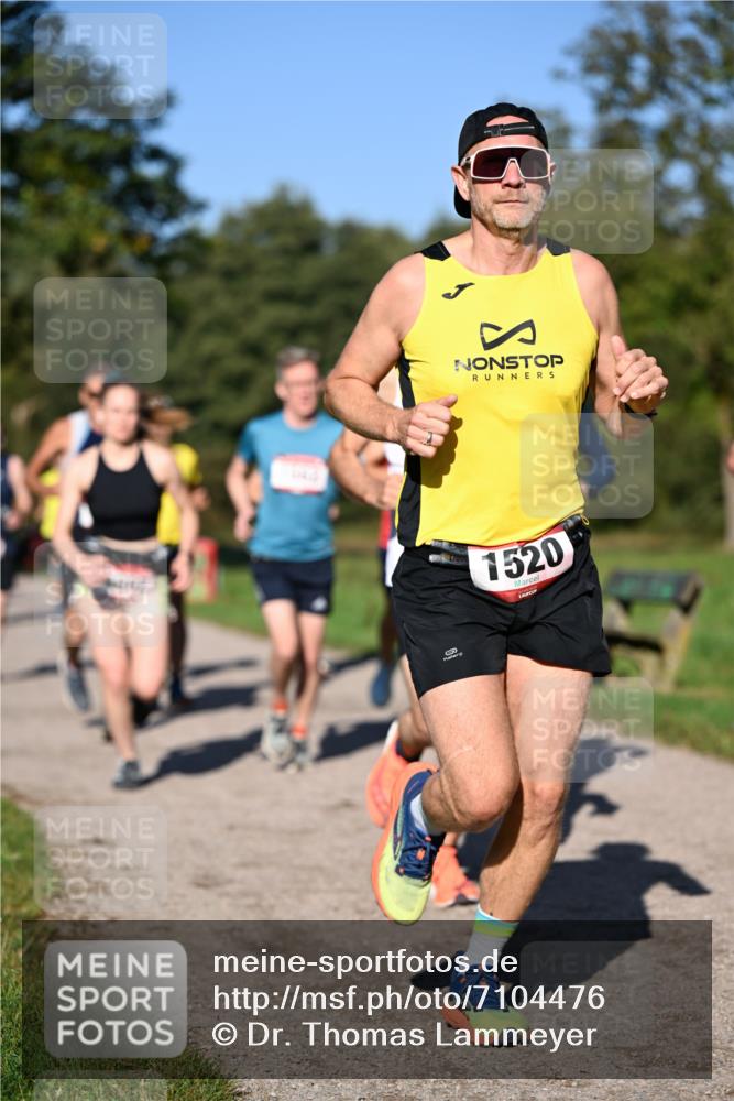 22.09.2024 - 32. Volkslauf durch das schöne Alstertal Dr. Thomas Lammeyer http://msf.ph/oto/7104476 22.09.2024 10:05:09 Laufen 1520 meine-sportfotos.de