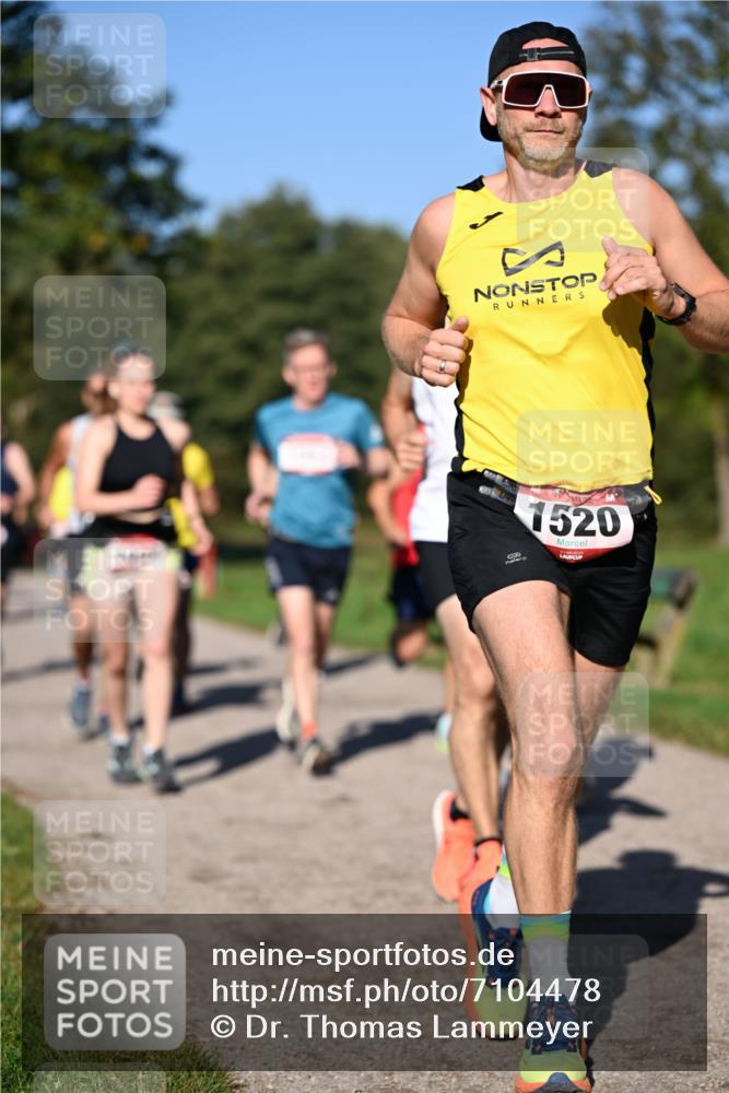 22.09.2024 - 32. Volkslauf durch das schöne Alstertal Dr. Thomas Lammeyer http://msf.ph/oto/7104478 22.09.2024 10:05:09 Laufen 1520 meine-sportfotos.de