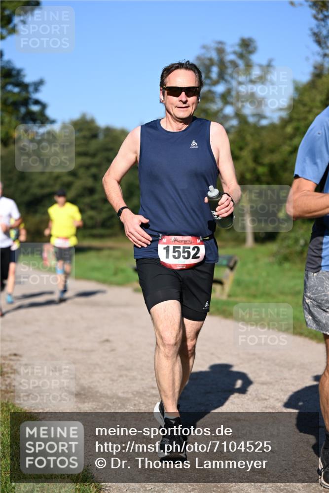 22.09.2024 - 32. Volkslauf durch das schöne Alstertal Dr. Thomas Lammeyer http://msf.ph/oto/7104525 22.09.2024 10:05:13 Laufen 6, 1552 meine-sportfotos.de