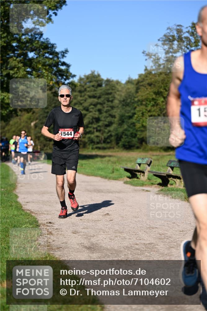 22.09.2024 - 32. Volkslauf durch das schöne Alstertal Dr. Thomas Lammeyer http://msf.ph/oto/7104602 22.09.2024 10:05:20 Laufen 1544, 15 meine-sportfotos.de