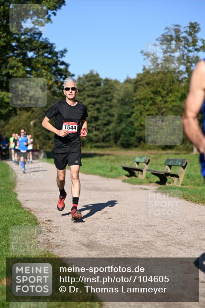 22.09.2024 - 32. Volkslauf durch das schöne Alstertal Dr. Thomas Lammeyer http://msf.ph/oto/7104605 22.09.2024 10:05:20 Laufen 1544 meine-sportfotos.de