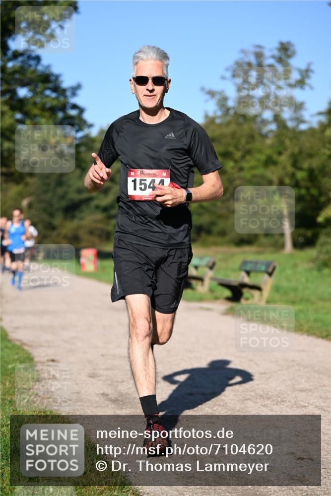 22.09.2024 - 32. Volkslauf durch das schöne Alstertal Dr. Thomas Lammeyer http://msf.ph/oto/7104620 22.09.2024 10:05:21 Laufen 1544 meine-sportfotos.de