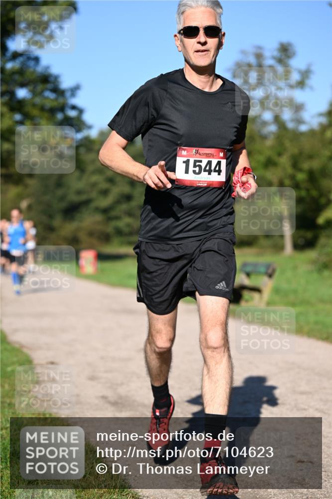 22.09.2024 - 32. Volkslauf durch das schöne Alstertal Dr. Thomas Lammeyer http://msf.ph/oto/7104623 22.09.2024 10:05:22 Laufen 1544 meine-sportfotos.de