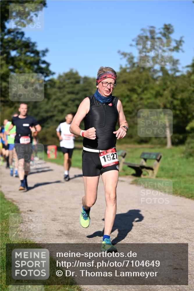 22.09.2024 - 32. Volkslauf durch das schöne Alstertal Dr. Thomas Lammeyer http://msf.ph/oto/7104649 22.09.2024 10:05:28 Laufen 1527 meine-sportfotos.de