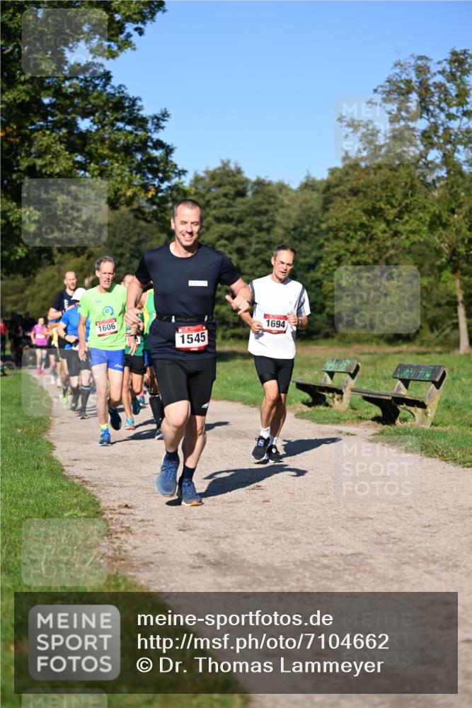 22.09.2024 - 32. Volkslauf durch das schöne Alstertal Dr. Thomas Lammeyer http://msf.ph/oto/7104662 22.09.2024 10:05:29 Laufen 1606, 1545, 1694 meine-sportfotos.de